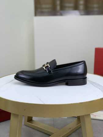 工厂价 顶级品质 真皮大底系列 Salvatore Ferragamo 菲拉格慕商务正装皮鞋，1:1顶级代购品质，鞋面采用进口精选顶级小牛皮，内里垫脚均用进口顶 - 点击图像关闭