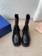 stuartweitzman fw24 new arrival～杨紫大姐姐同款搭扣机车靴 sw新款厚底马丁靴百搭实穿，可盐可甜的单品酷酷的 鞋面：进口小牛皮 内