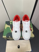 BATHING APE vs 最新爆款休闲板鞋系列 A BATHING APE 各大明星 博主同款 诞生于1993年的 A BATHING APE近期在球鞋领域