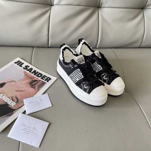 出厂 dior 迪奥2025顶级专柜 新款限定 官网上新 全球首发 迪奥Dior 25Ss -厚底刺绣帆布德训鞋 Dior德训鞋 帆布鞋 Dior 厚底帆布 小