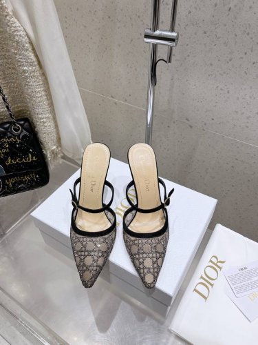 代购级 Dior 迪奥 25Ss 春夏走秀新款Tribales系列女鞋 Cd明星同款时尚尖头 烫钻 高跟穆勒凉拖鞋 凉鞋 单鞋 材质:原版定制进口澳钻 原版开模
