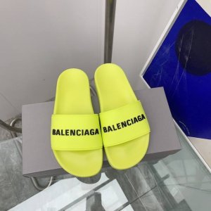 橙子出厂价 Balenciaga 巴黎世家 春夏休闲拖鞋 一字拖 沙滩拖 情侣款 码数：35-45