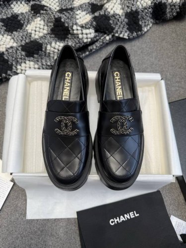 高货 Size：35-36-37-38-39-40定做 Chanel丨小香24B双C皮链乐福鞋 皮质软上脚踩踏可舒服了完全不挑脚型重点是厚底增高细腿细小个子的！