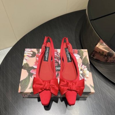 出厂 独家顶级版本 dolce & Gabbana 杜嘉班纳 25Vs春夏爆款单鞋系列 小方头蝴蝶结单鞋 原版1:1定制 今年最潮最流行复古英伦风 简约大气 款
