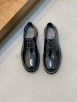 Ferragamo 男士皮鞋，高品质，顶级狠货，鞋面进口牛皮，内里垫脚均用进口牛皮，配原版轻质大底，配码38-45， 38,45订做不退换