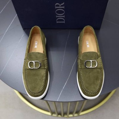 出厂价Pp： 品牌：迪奥Dior 标准码：男码38 44 45可以定做 等级：官网同款 材料：原版牛皮拼接 牛皮内里 原版Tpu耐磨柔软大底 款式类别：休闲运动