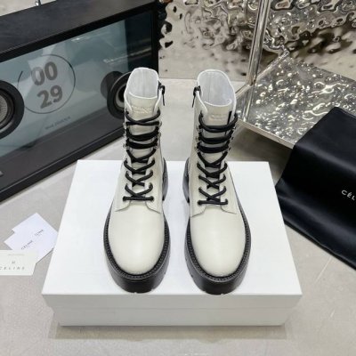 出厂 顶级版本 Celine 赛琳24秋冬新品厚底踢不烂马丁靴 上脚超级帅气超级酷 eW Go材质:鞋面定制进口小牛皮，内里垫脚均为羊皮 Size:35-41
