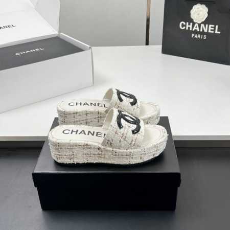 工厂p价 实物拍摄太美啦Chanel新款呢子厚底拖鞋坡跟防水台凉拖鞋 真的太美啦吧 香奈儿属于夏天的颜色 仙女必备爆款 太喜欢这双鞋了 chanel25p松糕布 - 点击图像关闭
