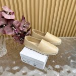 2025新品Celine 赛琳 顶级代购货 出货快 最高版本渔夫鞋 专柜202早春 新款 Celine羊皮字母渔夫鞋系列 正品级顶级货版本！1鞋面采用进口羊皮、