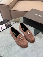 chanel 24ss 香奈儿 小香 玛丽珍 豆豆单鞋 早秋系列火爆上新，这一季香家小爆款！ 真的一眼爱了，经典拼色完美搭配！ 真的超级有个性，是这款鞋子最大的