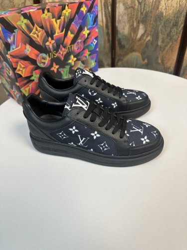 工厂p价 Louis Vuitton 路易威登 Lv 新款专柜同步发售 鞋面意大利进口头层牛皮 全进口羊皮内里 完全1比1复刻 鞋底 原厂特供原版底 独家活动成