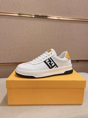 调工厂p价 男装男鞋 运动原单 Fendi 芬迪 男士最新款休闲鞋！专柜同步上市！原版一比一复刻。全进口官网一比一牛皮面料。内里采用头层顶级羊皮，原版原厂特供橡