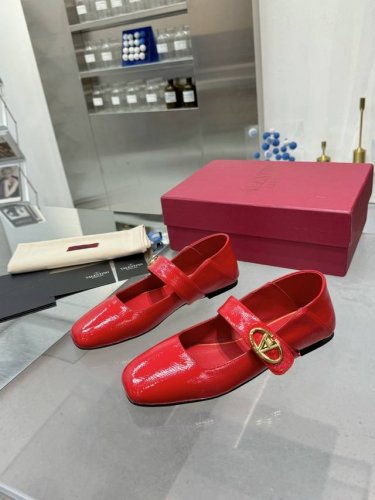 官网最新顶级包装配套 春夏秋冬百搭靓品 全球最火爆系列玛丽珍鞋 独家私模开发 历经数月反复调试 品质不将就 质感超好 百搭好穿今年时尚搏主 网红标配 高级感满满
