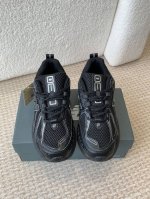 运动鞋码 New Balance ML1906 D 情侣款复古跑鞋！ 采用双密度内侧鞋底，ACTEVAlite中底，轻便的透气网面鞋面 前脚掌ABZORB，并在