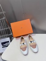 Hermes 爱马仕经典热卖代购级乐福鞋 穆勒单鞋 海外代购买手货源，纯原定制 韩国客过毒验收 1一级定制胎牛皮面料，马克缝线 纯手工滚边 2混种羊皮内里 垫脚