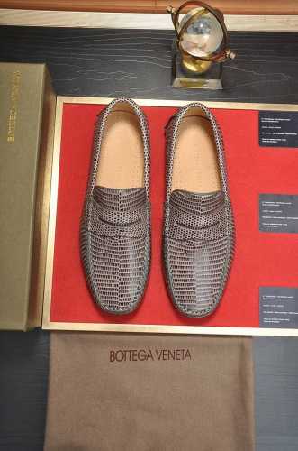 出厂价 Botteg Venetta BV 全牛皮内里 独家新款 官网新款 鞋面以上乘的顶级小牛皮制作 细腻的手感 流淌奢华的质感 为精致男士量身制作 铸就高贵