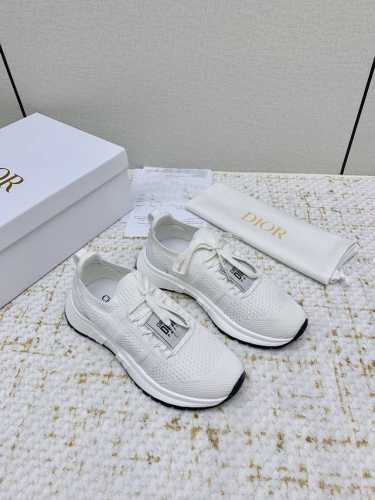 出厂 高版本 Dior Chrono迪奥 25Ss最新新款 休闲 商务 集一体运动鞋 简约超级百搭. 鞋面搭配 Logo布标.上脚完美奢华可任意搭配春夏秋冬服饰