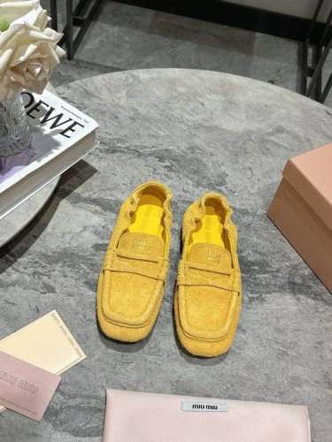miumiu 缪缪25春夏巴黎时装秀新品走秀款复古皱褶芭蕾舞鞋 本年度最美丽高级的芭蕾舞鞋 法式优雅气质在线 高级又时髦 文艺复古又气质 四季可穿的单品 好穿又