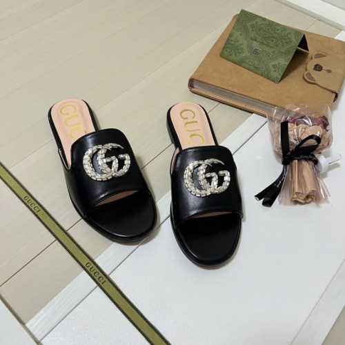 橙子出厂价p gucci 古驰 春夏新款 水钻双C扣圆头平底拖鞋 时装周新款 小红书抢先热搜 美鞋控Yyds 绝美吸睛新款 码数 35-42