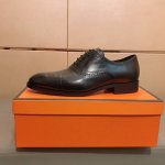 出厂价 Gucci 古奇 最新男士休闲小皮鞋高端男士百搭单品，选用进口牛皮，羊皮内里，极简轻奢休闲鞋，专用大底，尽显低调奢华标准码38-44