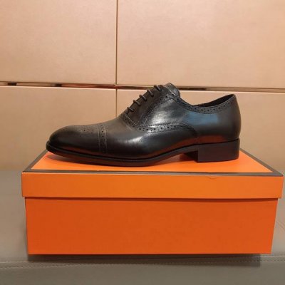 出厂价 Gucci 古奇 最新男士休闲小皮鞋高端男士百搭单品，选用进口牛皮，羊皮内里，极简轻奢休闲鞋，专用大底，尽显低调奢华标准码38-44