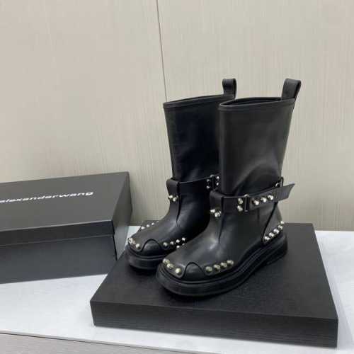 出厂价 顶级品质 Alexander Wang 亚力山大 王秋冬最新走秀爆款系列 今年最值得入手的靴子 没有之一！超多网红明星上脚 厚底设计，不仅增添了高度，更
