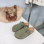 高品质出厂 ！小众潮牌情侣款！BIRKENSTOCK 勃肯25Aw春夏新色休闲懒人鞋包头半拖夏天人手必备一双的勃肯鞋。乳木软胶鞋底、触感柔软、包裹性好、穿着舒适