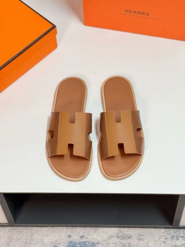 hermèS 真皮底 Size：38-44 45.46.47定制 爱马仕最高品质经典H拖鞋～高端男士凉鞋沙滩鞋拖鞋～专柜同步～原单代购货！原版进口鞋面牛皮内里牛