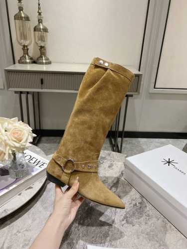 Isabel Marant 伊莎贝尔尖头马鞍扣按扣褶皱平底套筒长靴 铆钉长靴。简约百搭款。材质：鞋面:头层小牛皮 牛反绒。牛皮内里，真皮大底。 码数：35-39