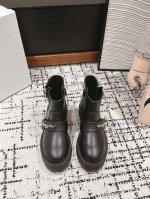 顶级品质 Dior ss24 new arrival～ 迪奥2024秋冬新款马丁靴短靴 D家马靴基础款，今年微调了一些小细节， 整体视觉简约利落 精致又帅气～质