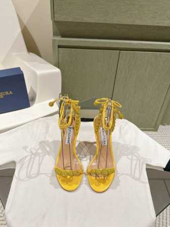 Aquazzur* 菠萝早春专柜新品仙女时装鞋系列，大量上新同步官网全系列均可定制龙年主打一个火爆，全网各大网红纷纷开秀，绝美的穿搭系列！ ★★★★★ 鞋面 原 - 点击图像关闭