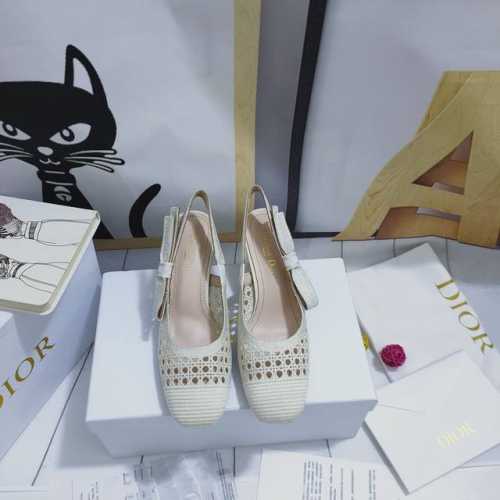 出厂价皮底 ，胶底 高跟7cm J'ADIOR 迪奥 DIOR&MOI 春夏最新Slingback标志性系列. 顶级代购版本 镂空网面藤格纹立体刺绣图案露跟平底