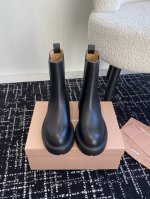代购级 miu miu fw24 new arrival～ 缪缪 24ss 秋冬新款厚底短筒裸靴 简约鞋面点缀 高级感满满 上脚超级有型～酷酷的非常帅气好看，时