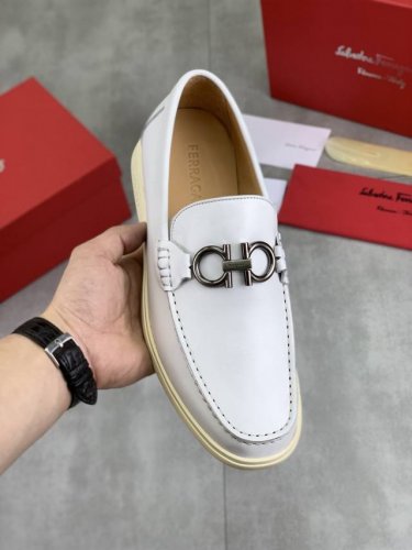 工厂p价p 实价 水染牛里 Salvatore Ferragamo 菲拉格慕 男士最新款休闲商务皮鞋 同步上市 面料采用专用进口原版荔枝纹小牛皮 内里采用进口水