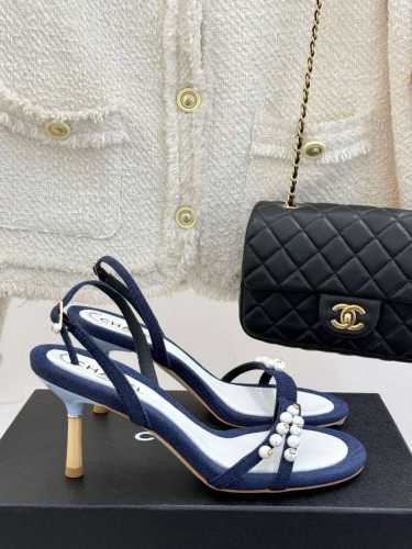 厂价 Chane*｜小香Coco中古Vintage 25C早春新品珍珠凉鞋 香家的这款中古系列真的太美了 真的把女人的优雅知性气质表现的淋漓尽致！ 脚感舒适！上