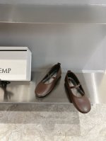 高品质 Cotem* 飞燕跳舞鞋 你们催的小鸟系列鞋来啦 真的超级好看 代购级别 时髦精必备 鞋面：定制进口羊皮 内里：进口羊皮 大底：意大利进口真皮大底 码数