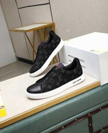 出厂价P Louis Vuitton 路易威登官网同步新品米兰时装走秀款Lv家标志，大咖风范，时尚潮人必备头层小牛皮真皮内里官网原版特供大底码数38-44 - 点击图像关闭