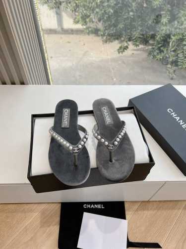 G021所见即所得顶级品质CHANE*25s小香奈儿坡夹脚珍珠凉鞋拖鞋材质：原版布面内里：原版材质大底：原版鞋底码数:35-39 40 定制不退不换