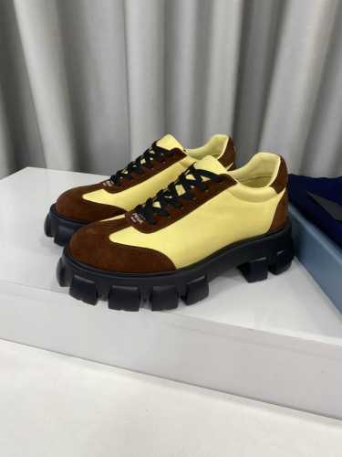 PRADA* P: 情侣款Size: 35-45 女40 男45定做不退换 Prada普拉达 最新2025ss春夏走秀系列 厚底松糕 休闲运动鞋 情侣款 大胆撞