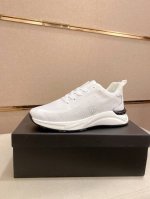 工厂p价 Boss 最新休闲男鞋，欢迎1:1对比，爆单款Boss香港专柜休闲鞋，专柜品质，支持验货，优质做工，鞋面采用意大利进口飞织面料，透气羊皮内里，原版时尚