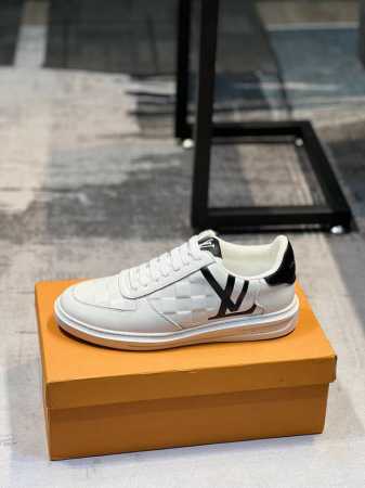 Louis Vuitton 路易威登 Lv 顶级新款专柜同步发售，鞋面意大利进口头层牛皮，全进口羊皮内里，完全1比1复刻，鞋底：原厂特供原版底，独家活动成型底超 - 点击图像关闭