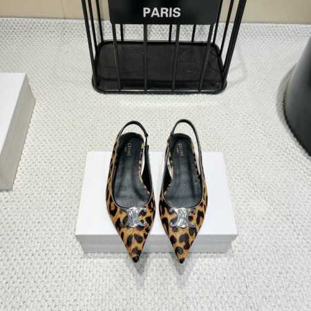 出厂： 高版本 Celine 2025Vs夏季 尖头后空单鞋 夏季季搭配袜子，简直绝绝子了复古的点上带上了满分时髦感颜值绝原版购入开发，依旧最高输出，还原原版定 - 点击图像关闭