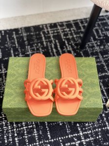 橙子出厂价p gucci 古驰春夏新款 沙滩果冻鞋 镂空拖鞋 凉拖 原版开模经典双G鞋面 原版开模橡胶注塑一体成型 双层组合大底 码数 35-42