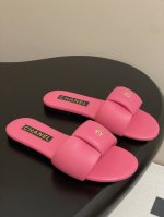 工厂P价 女装女鞋 运动原单 25C夏季新款Chanel小香 双C扣面包拖鞋 胖乎乎海绵体填充饱满细腻，时髦与舒适度并存 这款拖鞋简直美出圈了！经典 Logo