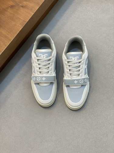 Louis Vuitton 路易威登 -高端品质 原单 -鞋面：摔纹小牛皮、丝绸小牛皮、魔术贴工艺、鞋身车缝品牌注塑模块 -内里：品牌帆布 -大底：原版tpr.