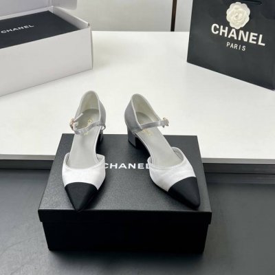 工厂p价 顶级品质 Chanel 小香25C早春新品 粗跟尖头凉鞋 后系带单鞋 玛丽珍鞋 香奶奶家一贯的优雅名媛气质 高级感十足 上脚非常Nice 法式风情 真