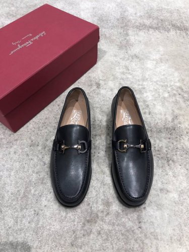 菲拉格慕Ferragamo高端男士精品休闲皮鞋 鞋面进口牛皮 水染牛皮内里 真皮大底 完美细节无可挑剔 标准码39-44 38.45定做不退不换