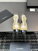 香奈儿代购级别 Cha最值得拥有的经典款 粗跟方头拼色百搭高跟后空女凉鞋 材质:鞋面采用进口全粒面混种羊皮拼接真丝绸缎+内里混种羊皮+意大利进口牛皮底Size: