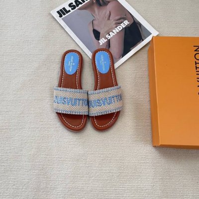橙子出厂价p louis Vuitton 路易威登 初夏新款 Lv刺绣字母平底拖鞋 休闲凉拖 码数 35-42