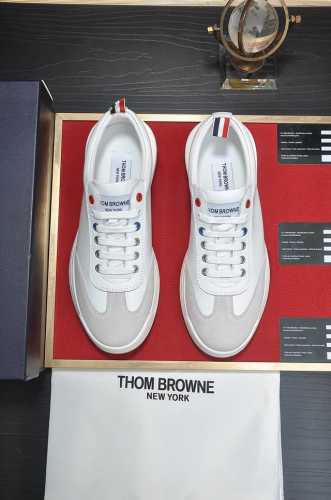 THOM BROWNE 汤姆.布朗 TB官网同款原单爆款运动鞋 头层牛皮加透气布料1：1原板 羊皮内里鞋身配件一比一开模 专柜品质 亲们你还为穿着搭配鞋发愁那这